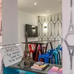 Ibis Styles Paris Eiffel Cambronne