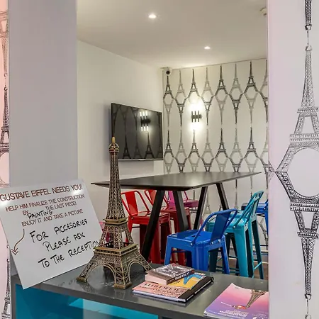 Ibis Styles Eiffel Cambronne Hotel Paris