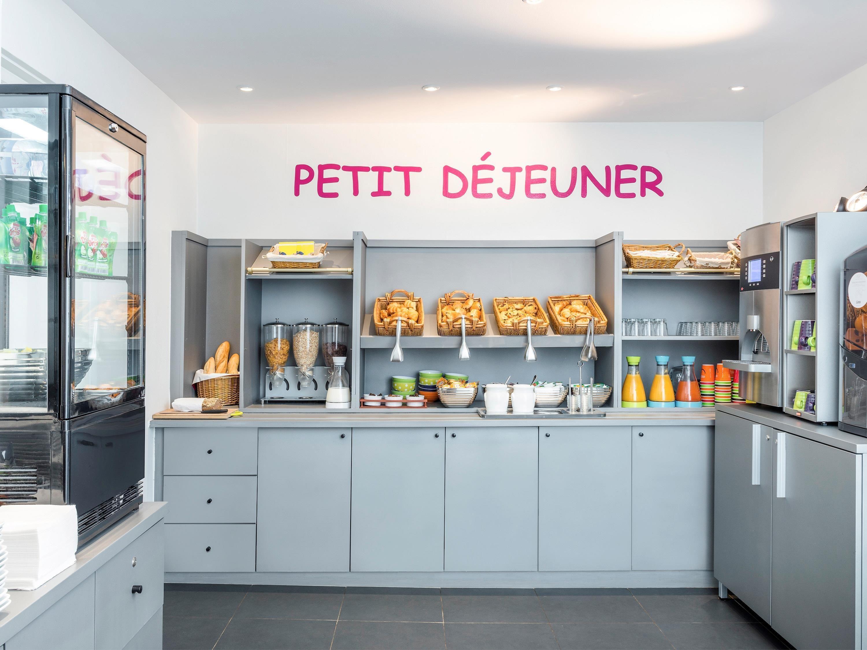 Ibis Styles Eiffel Cambronne Hotel