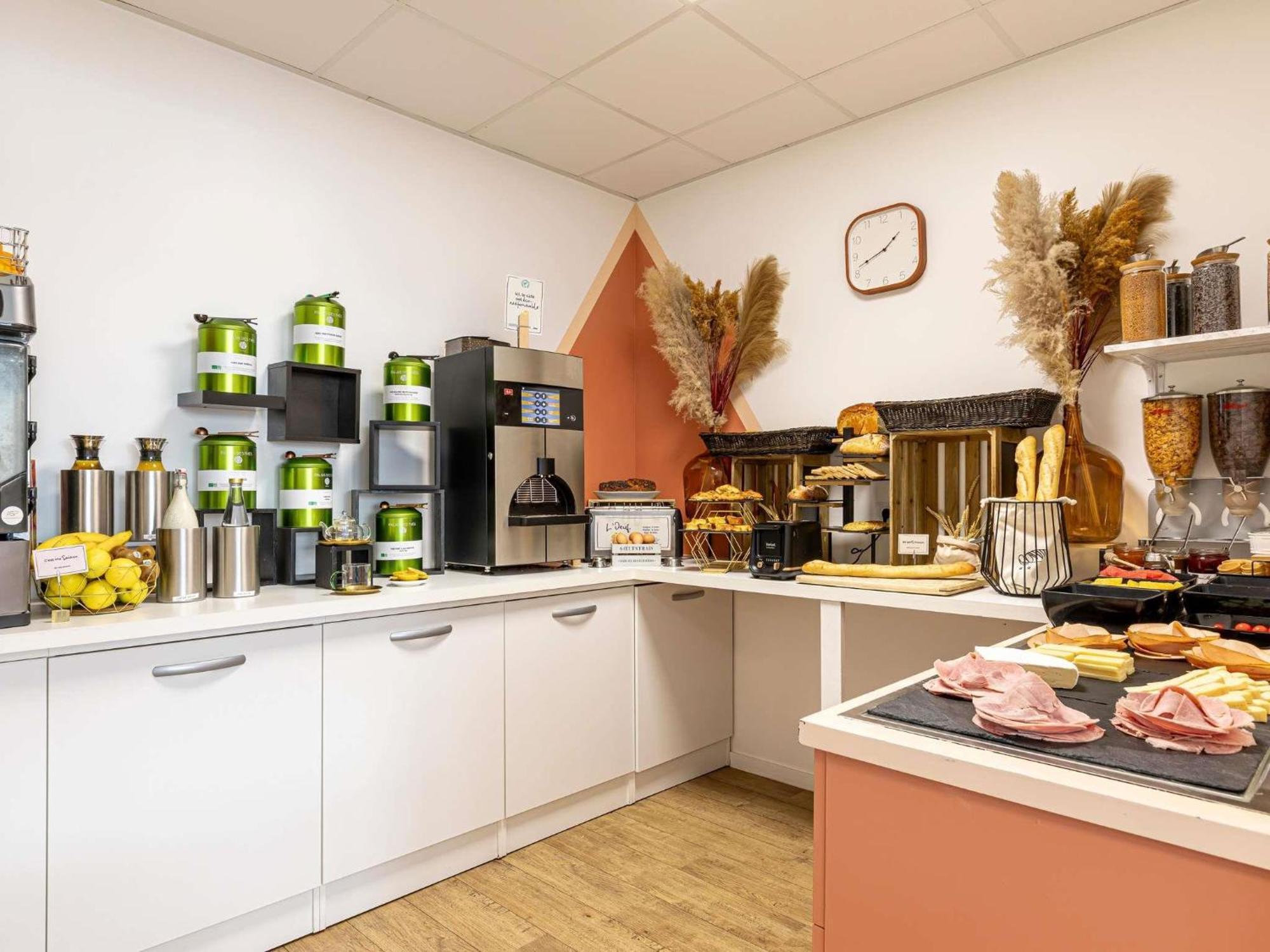 Ibis Styles Eiffel Cambronne 3* Paris