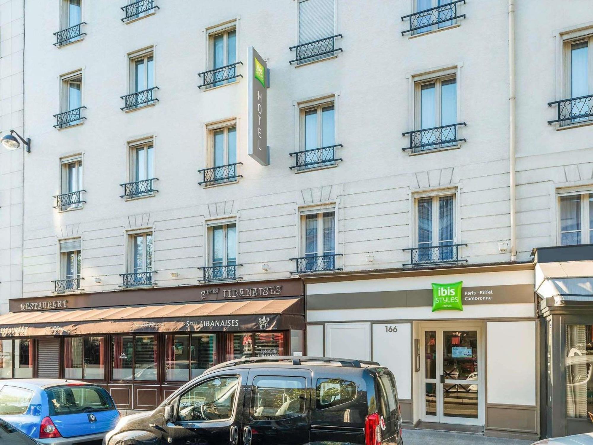 Ibis Styles Eiffel Cambronne 3* Paris