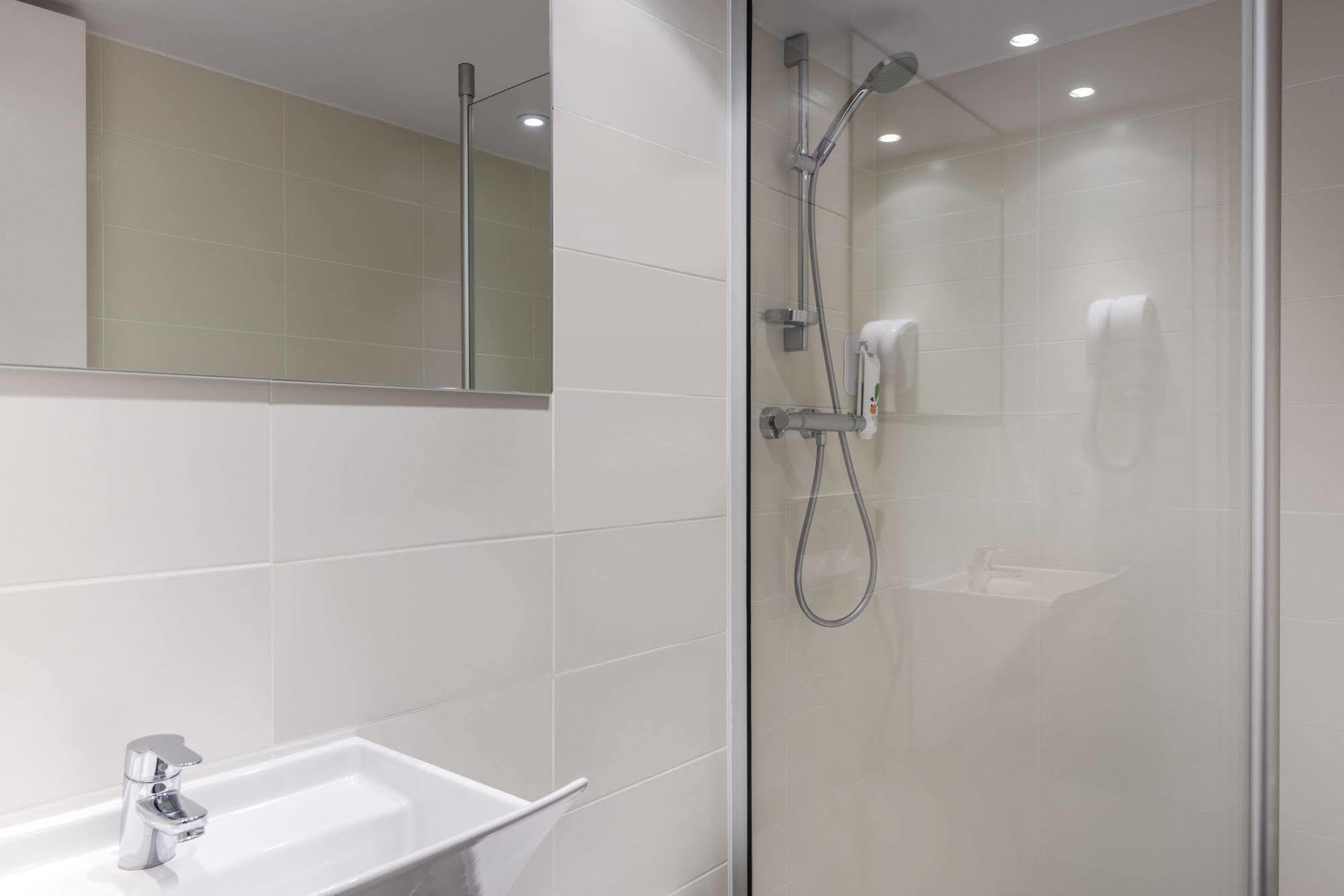 Ibis Styles Eiffel Cambronne Hotel Parigi
